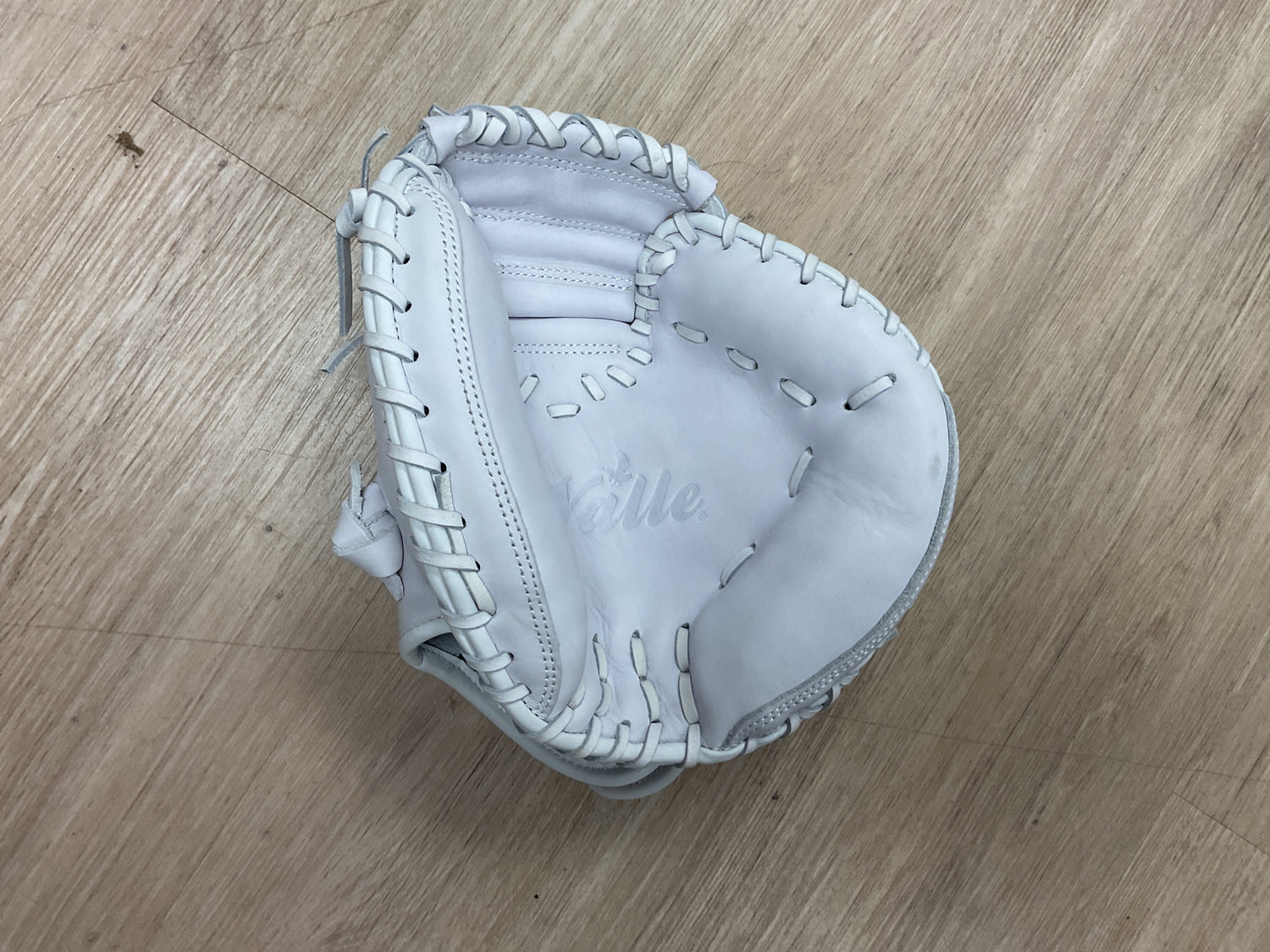 Valle E-27WT WEIGHTED MITT- WHITE image 0