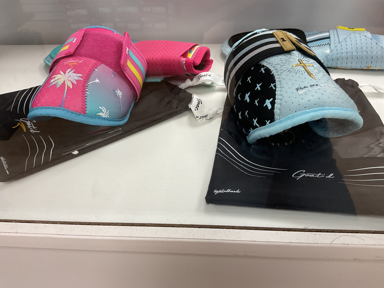 Goated elbow pads - BLUE/BLACK, PINK/ BLUE, BLACK/WHITE  image 0